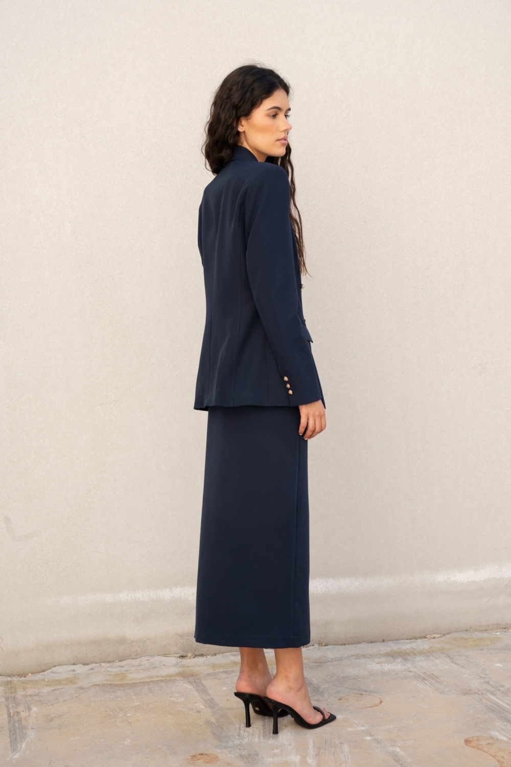 BLAZER BOTONES DORADOS - Imagen 4