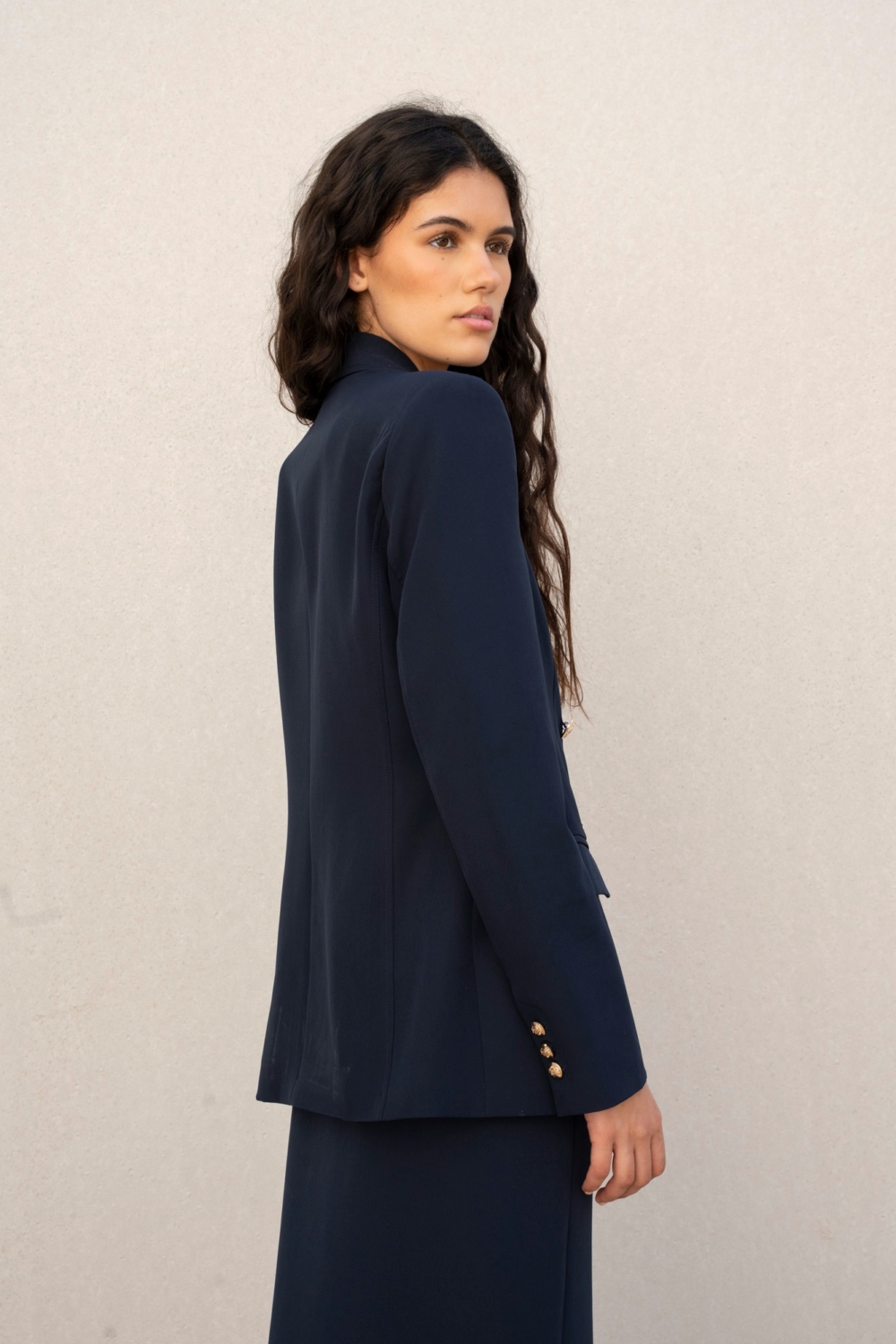 BLAZER BOTONES DORADOS - Imagen 5