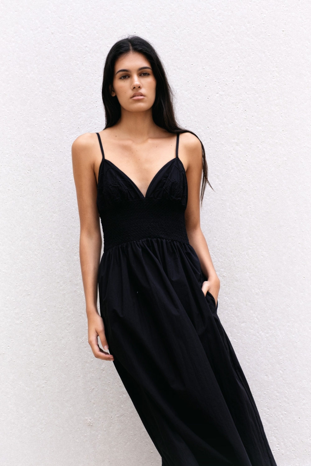 VESTIDO MIDI BORDADO - Imagen 2