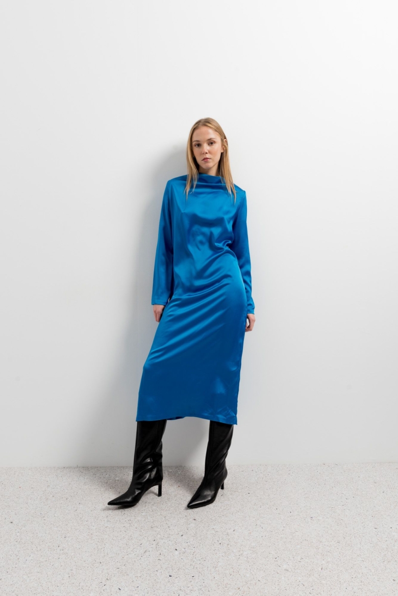 VESTIDO MIDI SATINADO